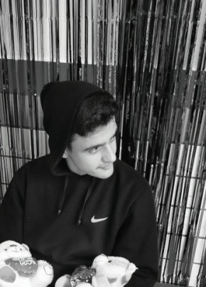 Vitor из Blumenau 20 лет