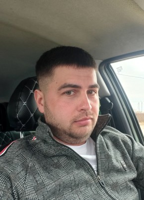 Иван из Волгограда 36 лет