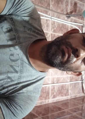 Qnko Georgiev, 39, Κυπριακή Δημοκρατία, Αμμόχωστος