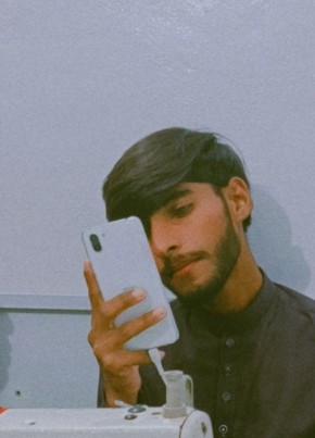 Moheez, 18, پاکستان, حضرو