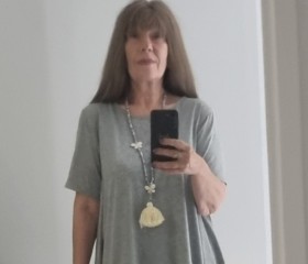 Elena, 61, Vladivostok