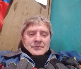 Александр, 56 лет, Углегорск