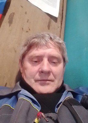 Александр, 56, Россия, Углегорск