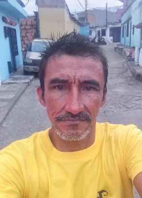 John Chávez из Villavicencio 51 год