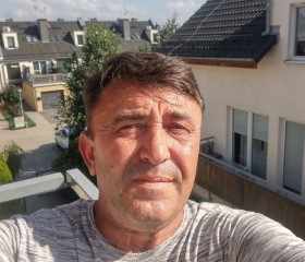 Vitalii, 54 года, Wrocław