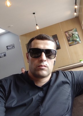Umar, 36, Russia, Moscow