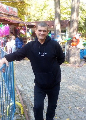 Віктор Кравченко, 51, Україна, Чернівці