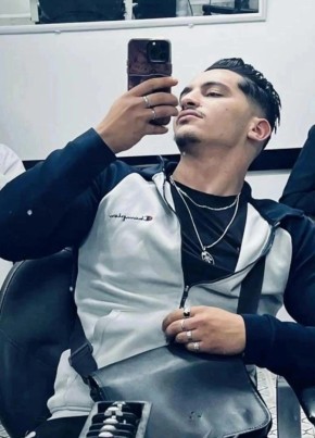 Bilal bilo из Bordj el Kiffan 26 лет