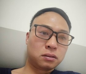 Wen, 32, Nanchong