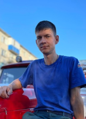 Роман, 25, Россия, Шумерля