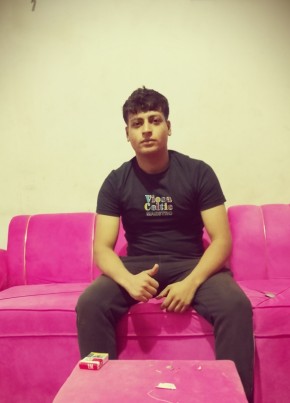 Ahmed из شبين الكوم 20 лет