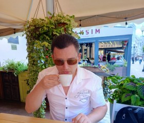 Sergey Koshmanov, 29, Astrakhan
