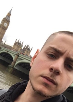 Emanuele, 26, United Kingdom, City of London