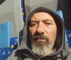 Alik, 42, Gyor