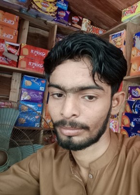 Yusuf Pathan, 18, پاکستان, کراچی