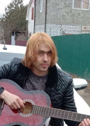 Игорь, 35, Россия, Волжский (Волгоградская обл.)
