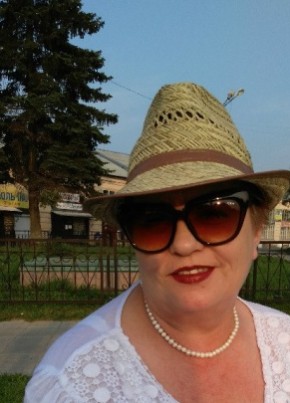 Галина, 63, Россия, Бежецк