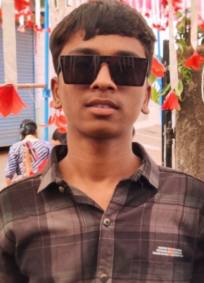 Yonit, 18, India, Raipur (Chhattisgarh)