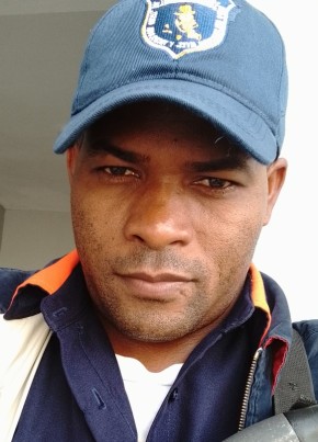 Joel Victoriano, 39, Dominican Republic, Villa Francisca