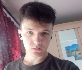 Arseniy, 22, Saint Petersburg