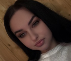Polina, 23, Moscow