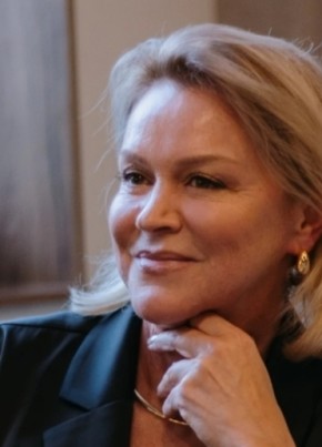 LYUBOV