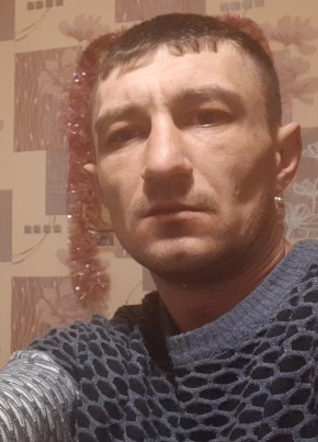Виталий, 36, Россия, Холмск