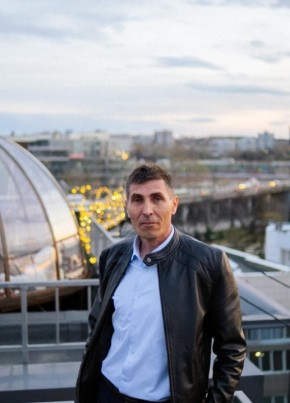Юрий из Иркутска 43 года