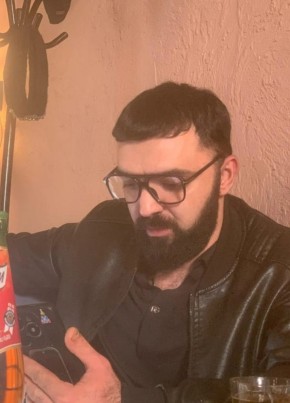 Heno из Վանաձոր 31 год