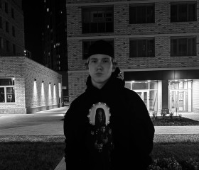 Artyem, 21, London