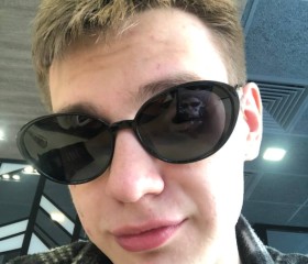 Roman, 19, Saint Petersburg