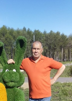 Анатолий из Челябинска 53 года