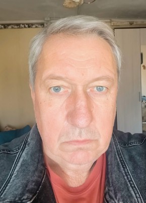 Павел из Ижевска 63 года