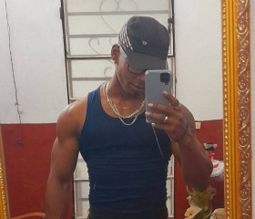 The black, 26, Diez de Octubre