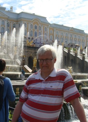 Олег из Колы 63 года