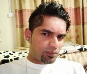 Love, 31, Vacoas