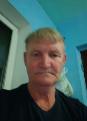 Евгений из Новомосковска 72 года