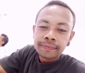 SingNaJa, 35, Nakhon Si Thammarat