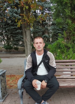 Максим из Георгиевска 39 лет