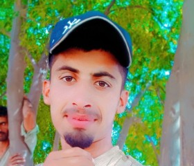 Umer Farooq, 19, Talamba