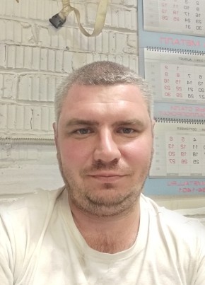 Дмитрий из Москвы 37 лет