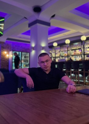 Роман из Washington D.C. 27 лет