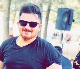 Mhamad, 29, Ruwandiz