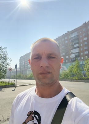 Роман из Норильска 38 лет