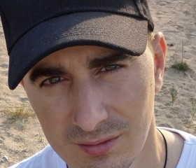 Oleg, 34, Omsk