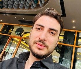 Daniel, 40, New York City