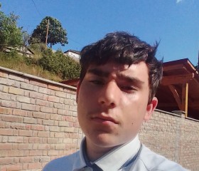 Mádi Marcell, 18, Gyongyos