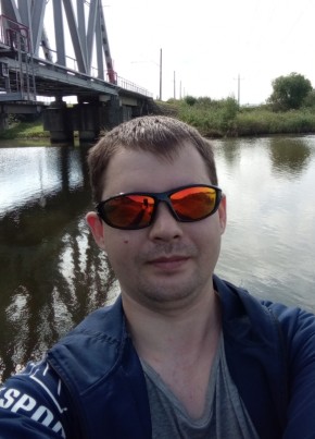 Владимир из Артема 32 года