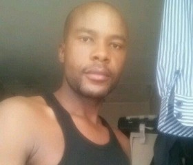 Etienne, 37, Bujumbura