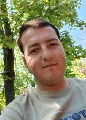 Mekan из Бийска 27 лет
